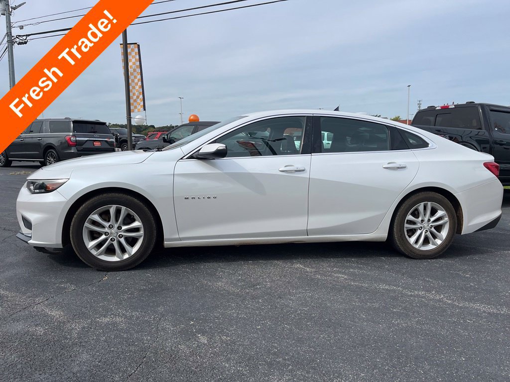 Used 2016 Chevrolet Malibu LT w/ Leather Package FWD image 5