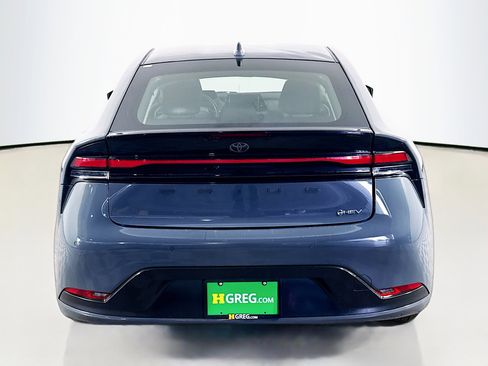Used 2023 Toyota Prius LE image 8