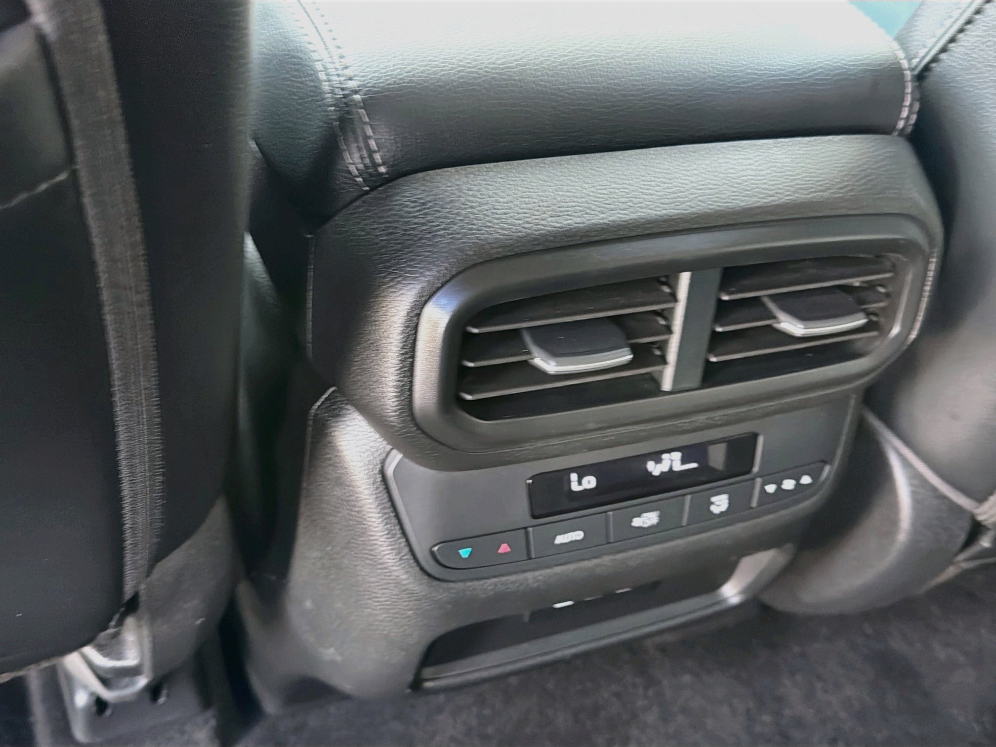 Used 2024 Honda Pilot EX-L image 23
