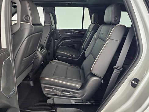 Used 2023 Cadillac Escalade Premium Luxury w/ Performance Package image 18