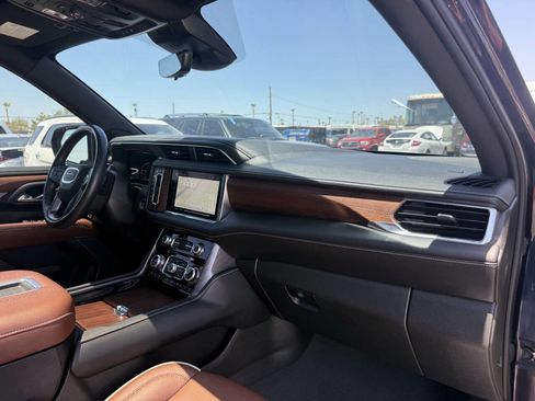 Used 2023 GMC Yukon Denali Ultimate image 42