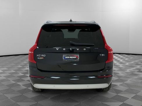 Used 2022 Volvo XC90 T5 Momentum AWD/4WD image 4