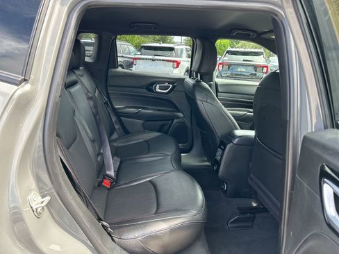 Used 2024 Jeep Compass Trailhawk image 38