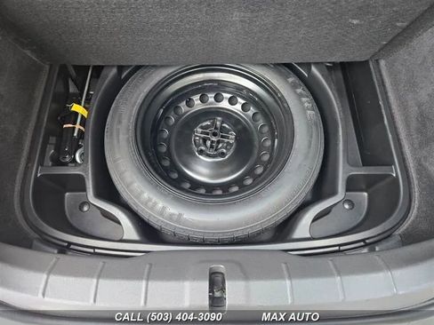 Used 2011 Volvo C30 T5 R-Design image 17