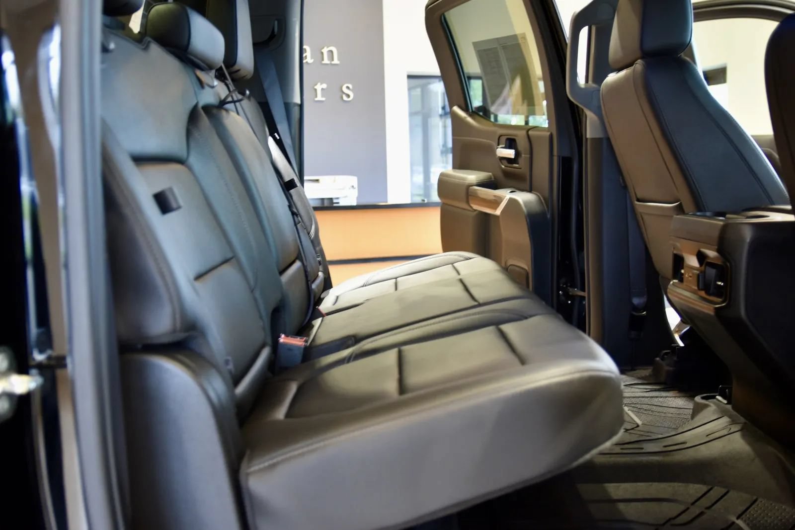 Used 2019 Chevrolet Silverado 1500 LT Trail Boss AWD/4WD image 22
