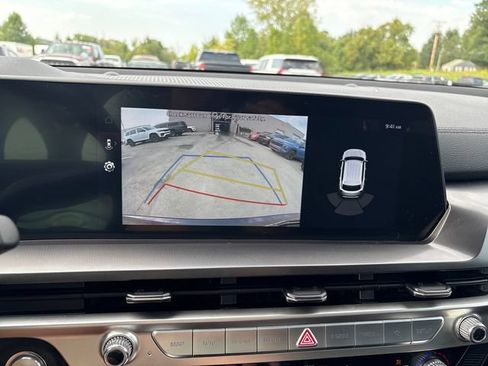 Used 2025 Kia Telluride S AWD/4WD image 17