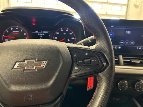 Used 2024 Chevrolet Trax RS w/ Driver Confidence Package image 19
