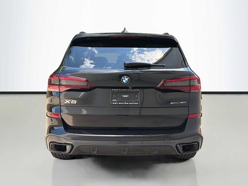 Used 2022 BMW X5 xDrive40i w/ M Sport Package AWD/4WD image 4