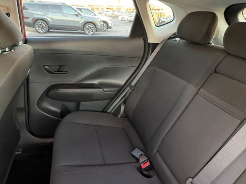 Used 2025 Hyundai Kona SEL image 39