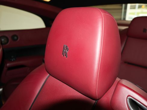 Used 2015 Rolls-Royce Wraith RWD image 26