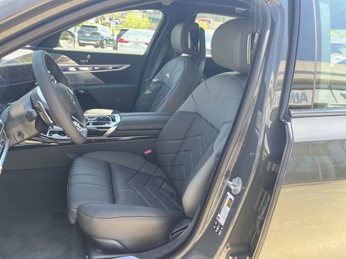 New 2026 BMW 760i xDrive w/ Executive Package AWD/4WD image 14