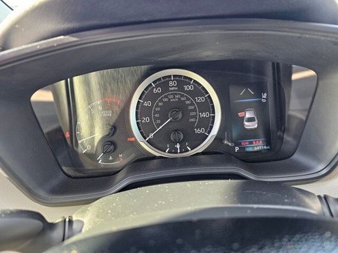 Used 2020 Toyota Corolla LE image 16