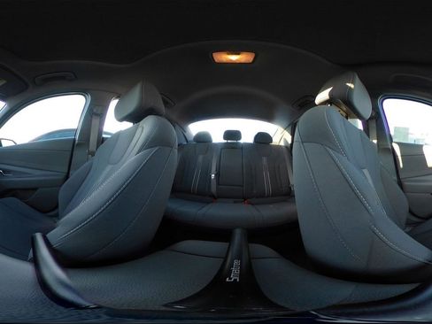 Used 2025 Hyundai Elantra SEL image 43