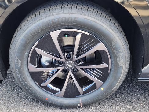 New 2026 Lexus RZ 450e AWD image 10