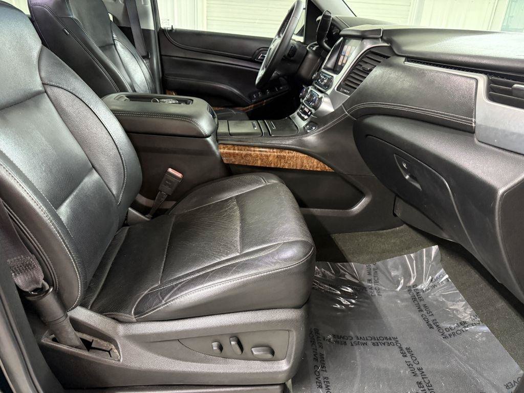Used 2017 Chevrolet Suburban Premier AWD/4WD image 46
