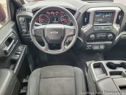 Certified 2019 Chevrolet Silverado 1500 Custom Trail Boss w/ Custom Convenience Package image 11