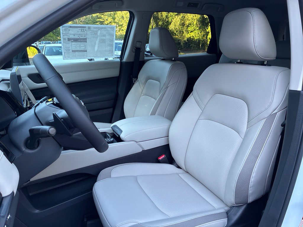 New 2026 Nissan Pathfinder SL AWD/4WD image 17