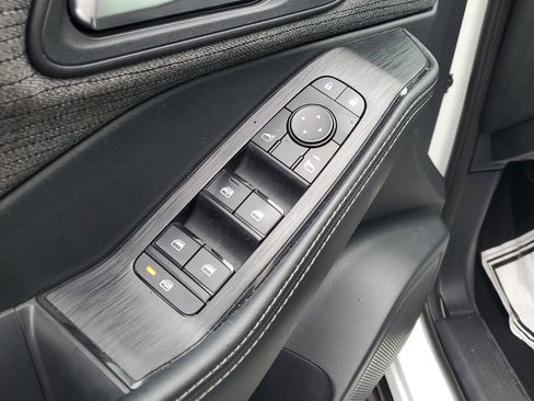 Used 2021 Nissan Rogue SV image 17