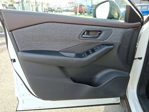 Certified 2023 Nissan Rogue S image 14