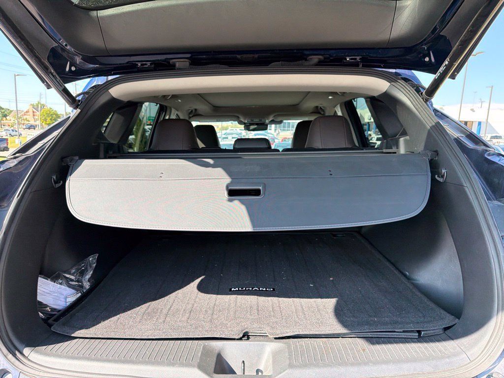 Used 2025 Nissan Murano Platinum w/ Cargo Package AWD/4WD image 8