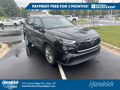 Used 2024 Toyota Highlander Platinum