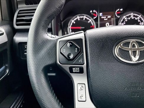 Used 2022 Toyota 4Runner Limited image 22