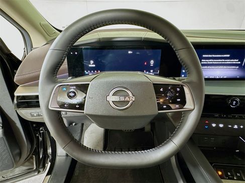 Used 2025 Nissan Murano Platinum w/ Cargo Package image 9