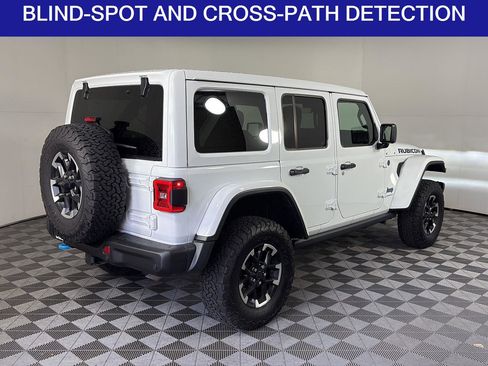 Used 2025 Jeep Wrangler Unlimited Rubicon 4xe AWD/4WD image 5