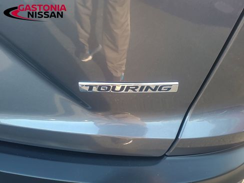 Used 2022 Honda CR-V Touring image 9