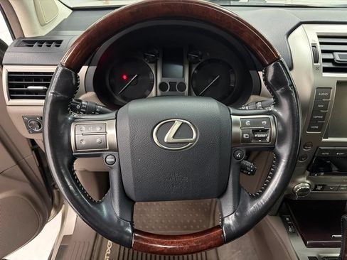 Used 2016 Lexus GX 460 w/ Premium Package AWD/4WD image 19