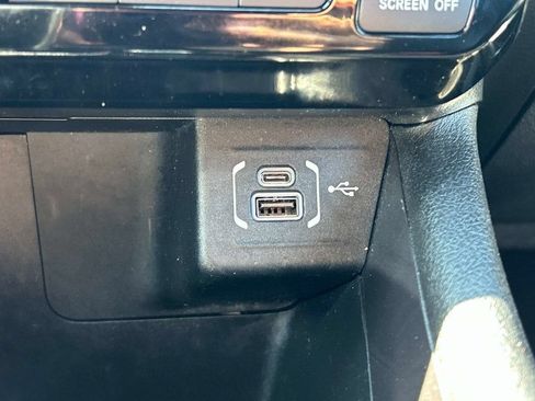 Used 2023 Jeep Compass Latitude AWD/4WD image 26