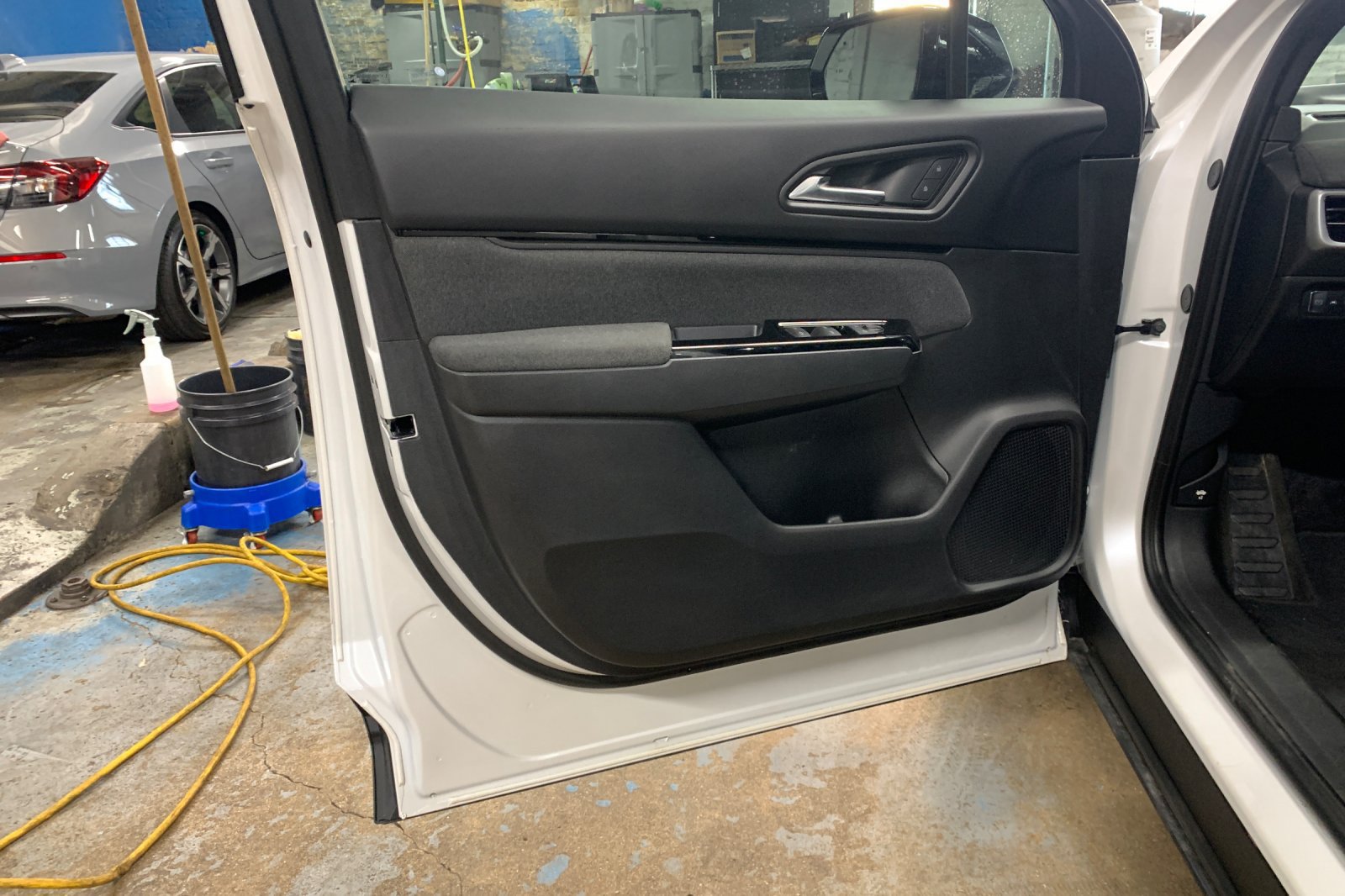 Used 2024 Honda Prologue EX image 13