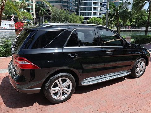 Used 2015 Mercedes-Benz ML 250 BlueTEC 4MATIC image 19