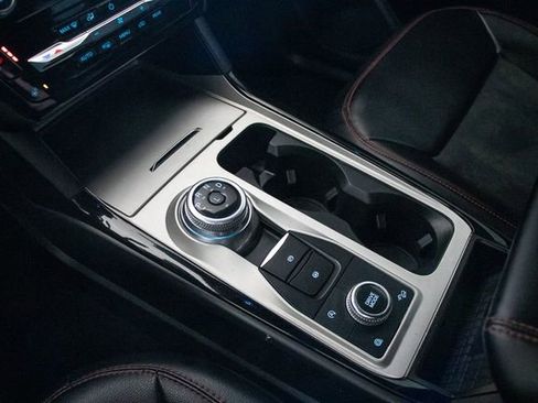 Used 2024 Ford Explorer ST-Line w/ Class IV Trailer Tow Package image 33