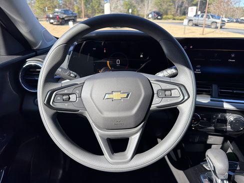 New 2026 Chevrolet Trax LT image 23