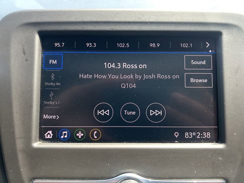 Used 2021 Chevrolet Equinox LT FWD image 27