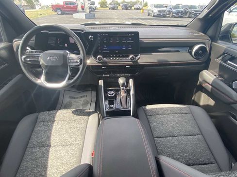 Used 2023 Chevrolet Colorado Z71 w/ Z71 Convenience Package 2 image 19