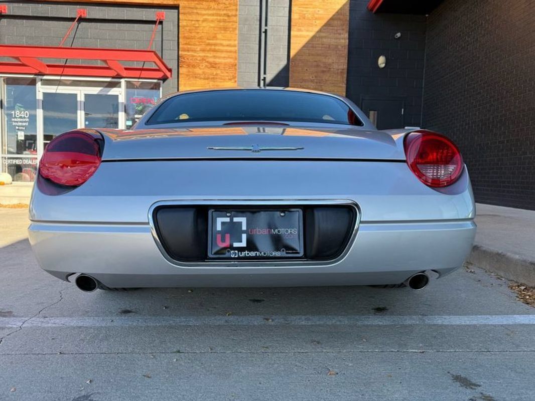 Used 2004 Ford Thunderbird RWD image 15