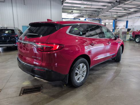 Used 2019 Buick Enclave Premium image 3