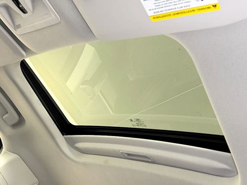 Used 2025 Ford Maverick Lobo image 36