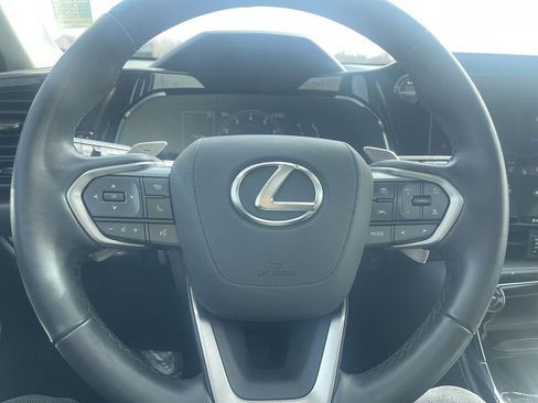 Used 2025 Lexus NX 250 FWD w/ Accessory Package (Z2) image 9
