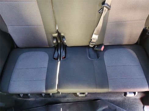 Used 2023 Chevrolet Traverse LT image 33