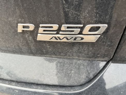 Used 2019 Jaguar E-PACE S image 15