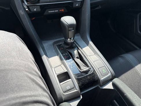 Used 2018 Honda Civic EX image 21