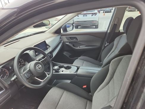 Used 2021 Nissan Rogue S image 9