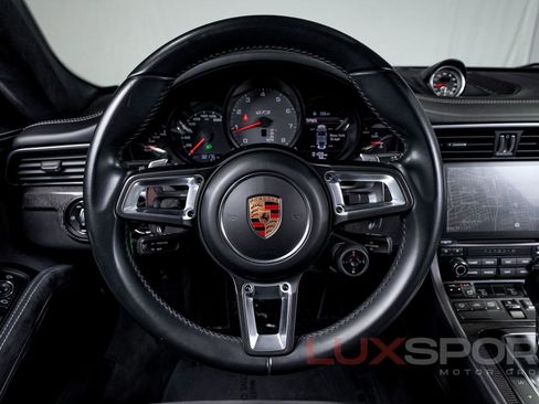 Used 2017 Porsche 911 Carrera GTS w/ GTS Interior Package image 28
