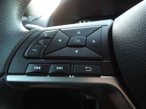 Certified 2021 Nissan Sentra S image 23