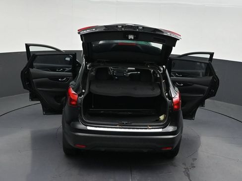 Used 2018 Nissan Rogue Sport SV w/ SV Technology Package AWD/4WD image 35