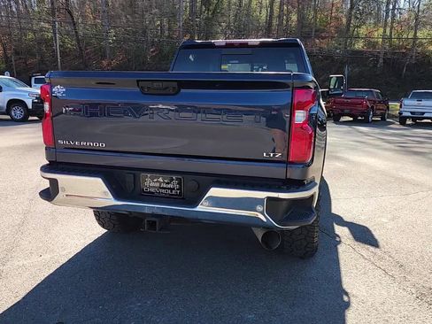 Used 2023 Chevrolet Silverado 2500 LTZ w/ LTZ Plus Package image 19