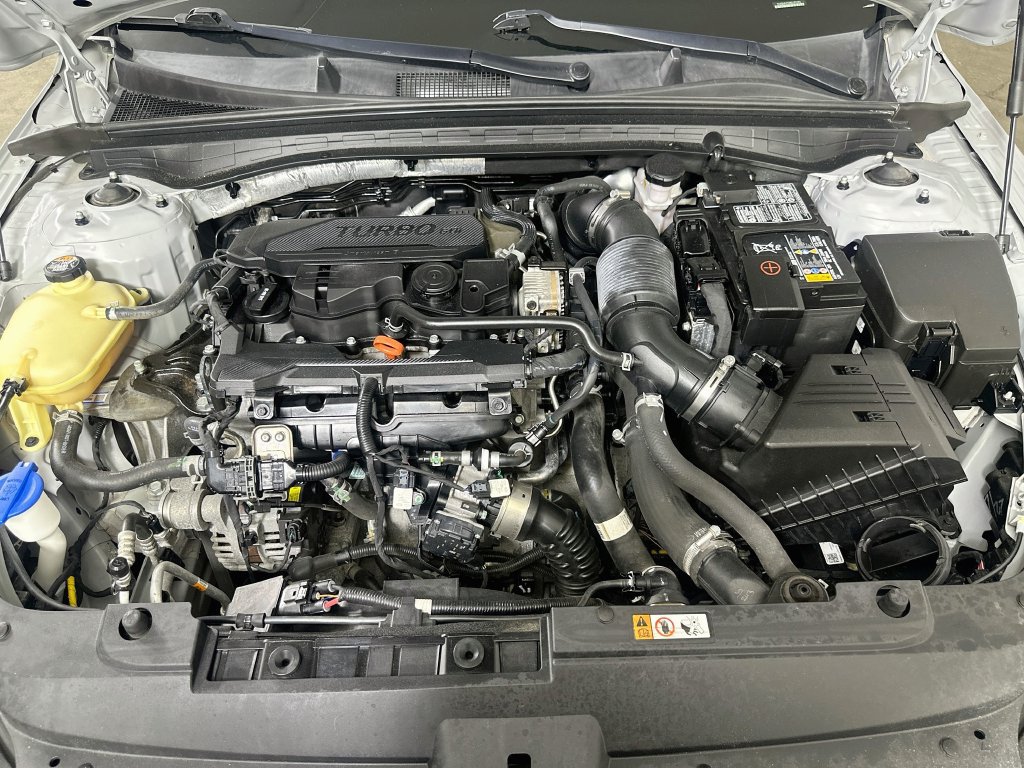 Used 2022 Kia K5 GT-Line AWD/4WD image 10